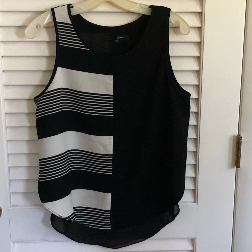 Sugar Lips Black and White Sleeveless Tank Top Blouse Women’s Large